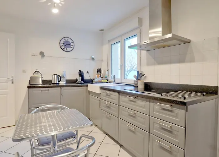 Cozy In With Wifi Holiday home Quettehou