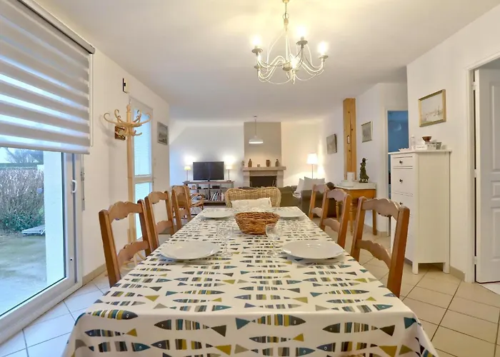 Holiday home Cozy In With Wifi Quettehou