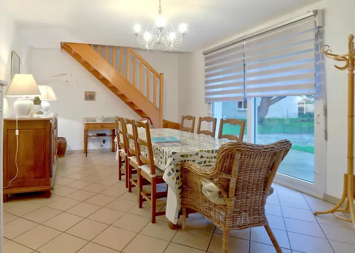 Cozy In With Wifi Holiday home Quettehou