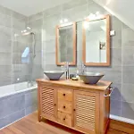 4 Bedroom Lovely In Prázdninový dům *