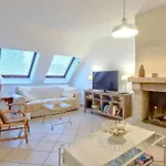 Prázdninový dům 4 Bedroom Lovely In Quettehou